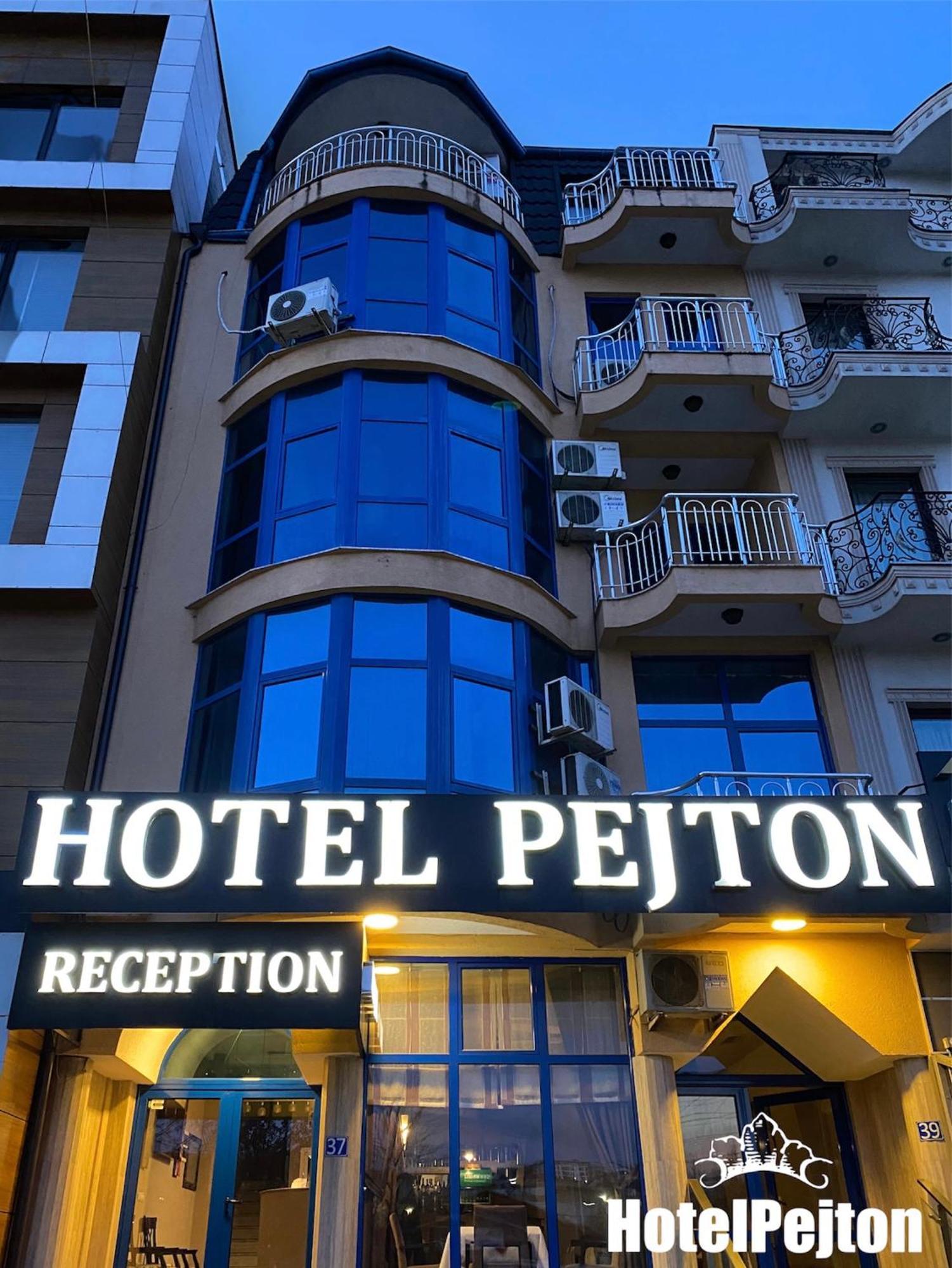 Hotel Pejton Prisztina Zewnętrze zdjęcie