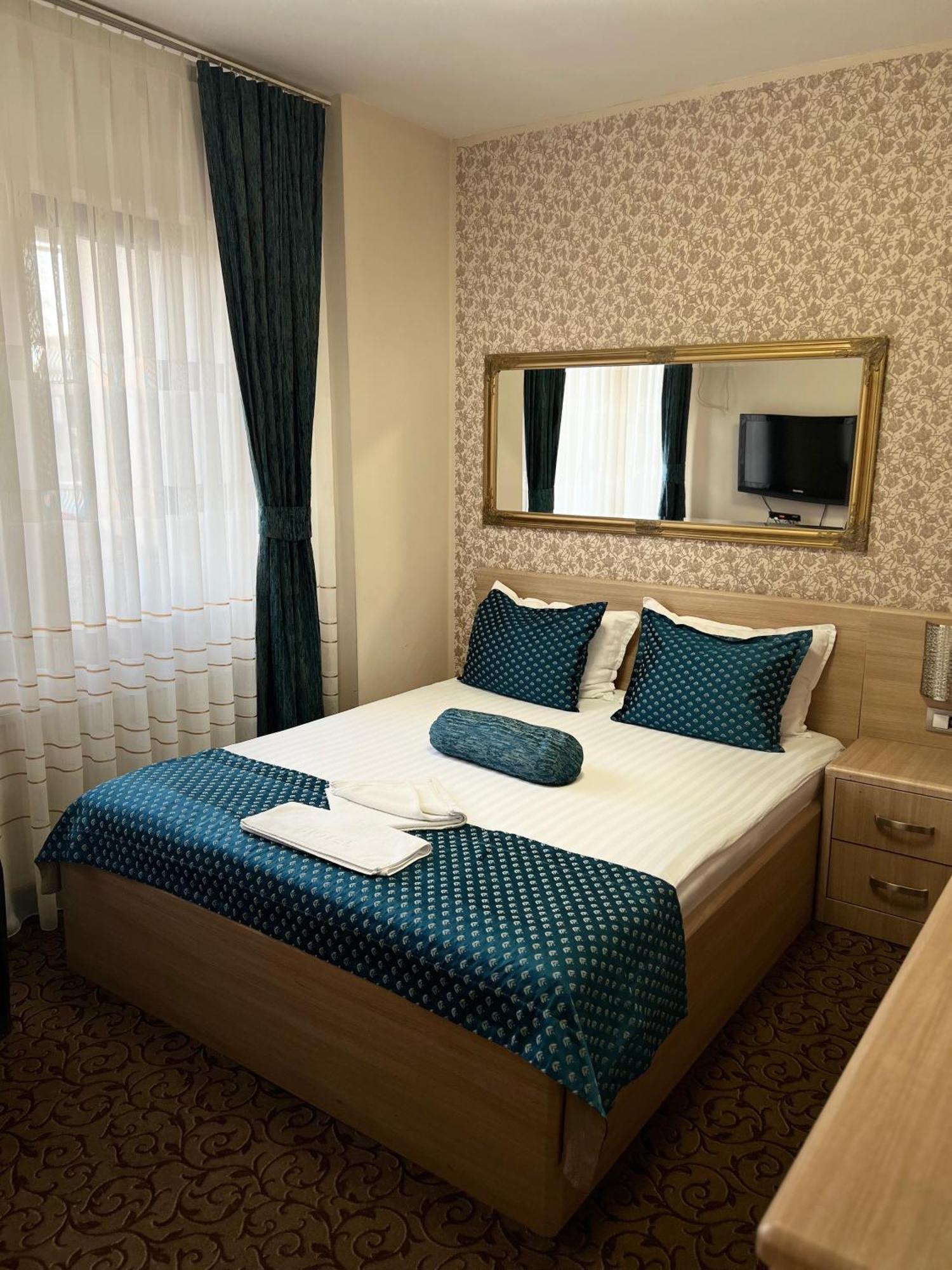 Hotel Pejton Prisztina Zewnętrze zdjęcie