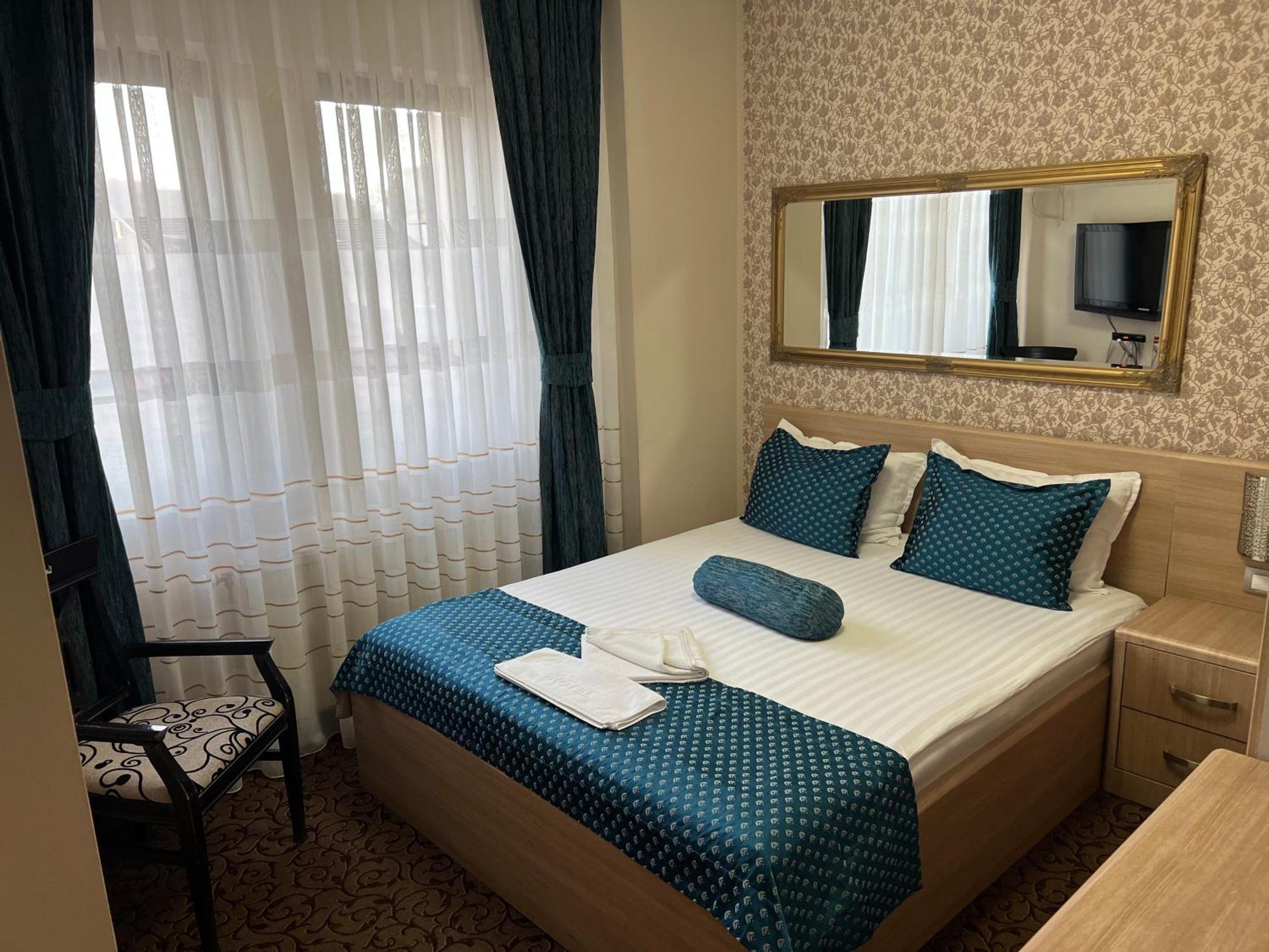 Hotel Pejton Prisztina Zewnętrze zdjęcie