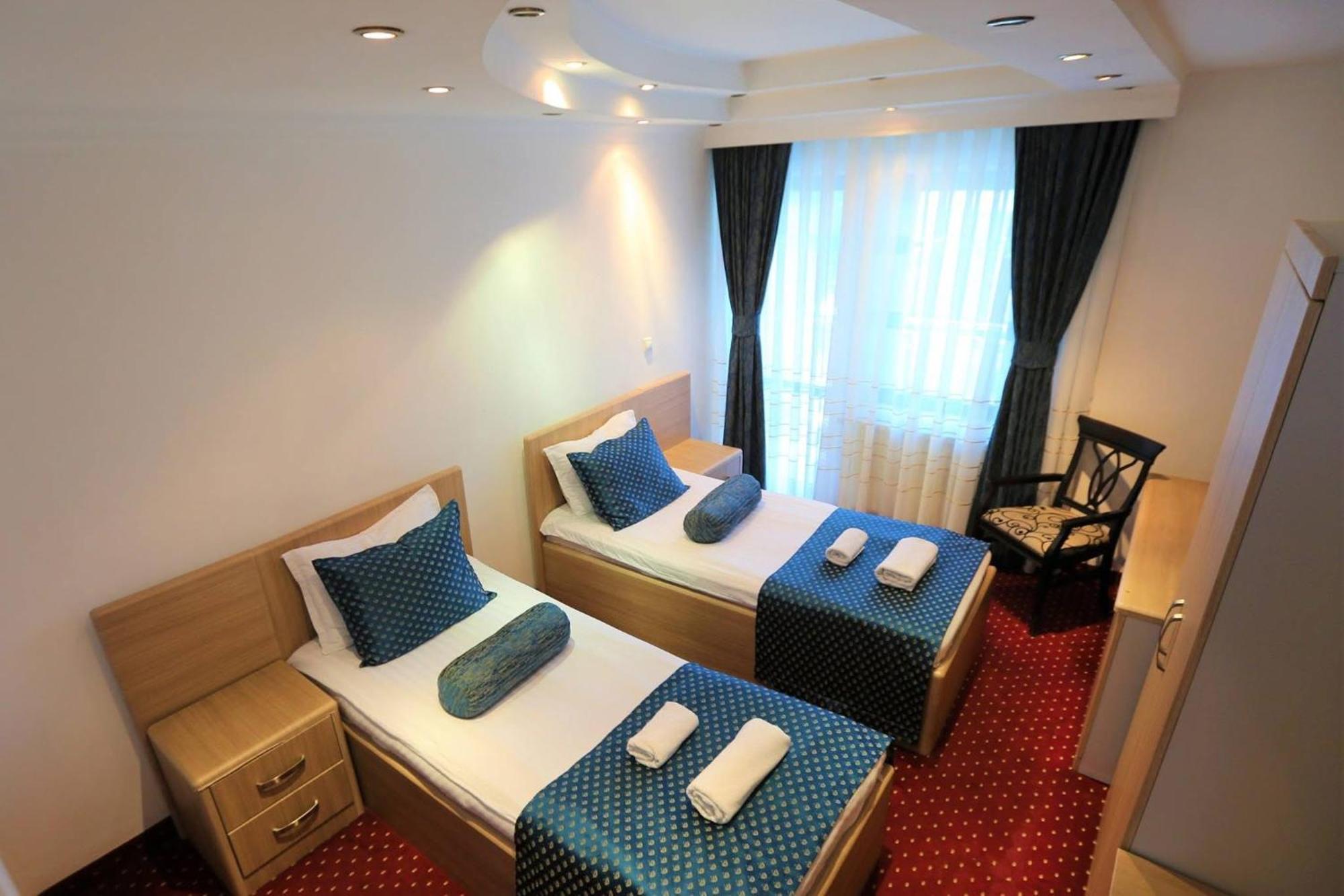 Hotel Pejton Prisztina Zewnętrze zdjęcie