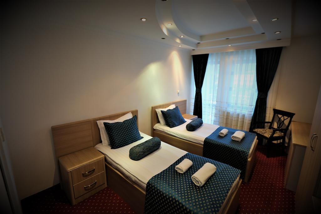 Hotel Pejton Prisztina Zewnętrze zdjęcie
