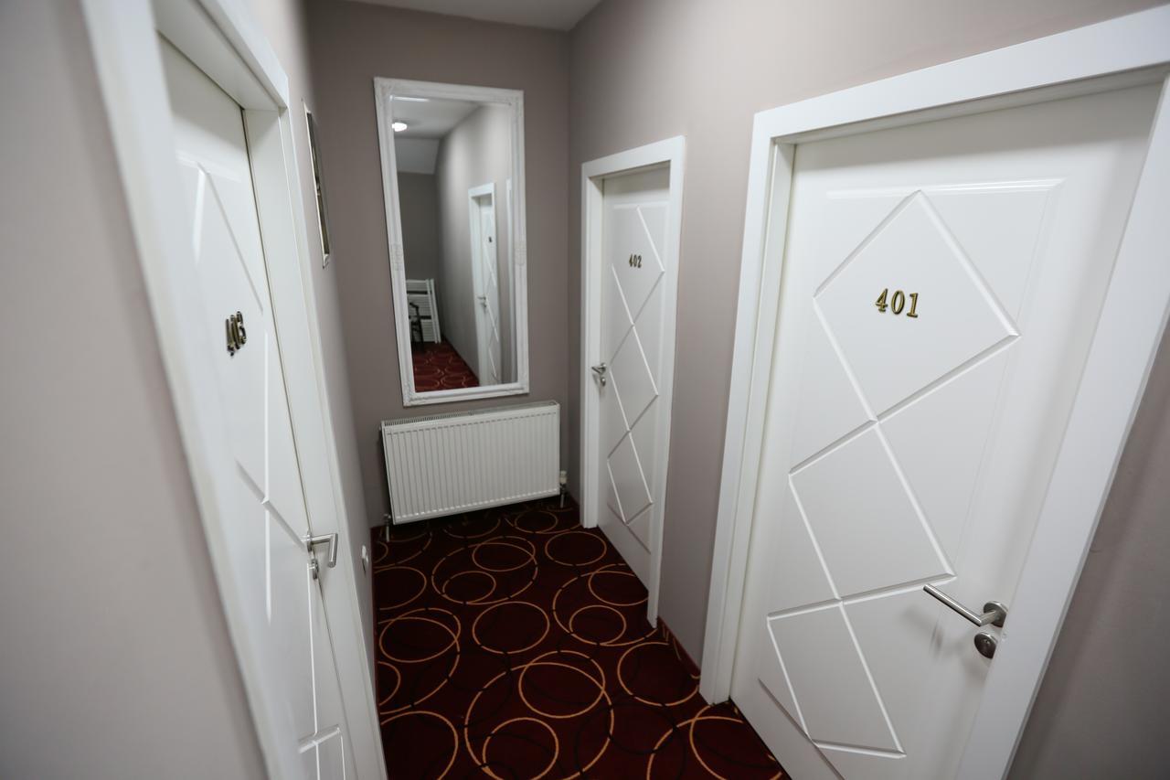 Hotel Pejton Prisztina Zewnętrze zdjęcie