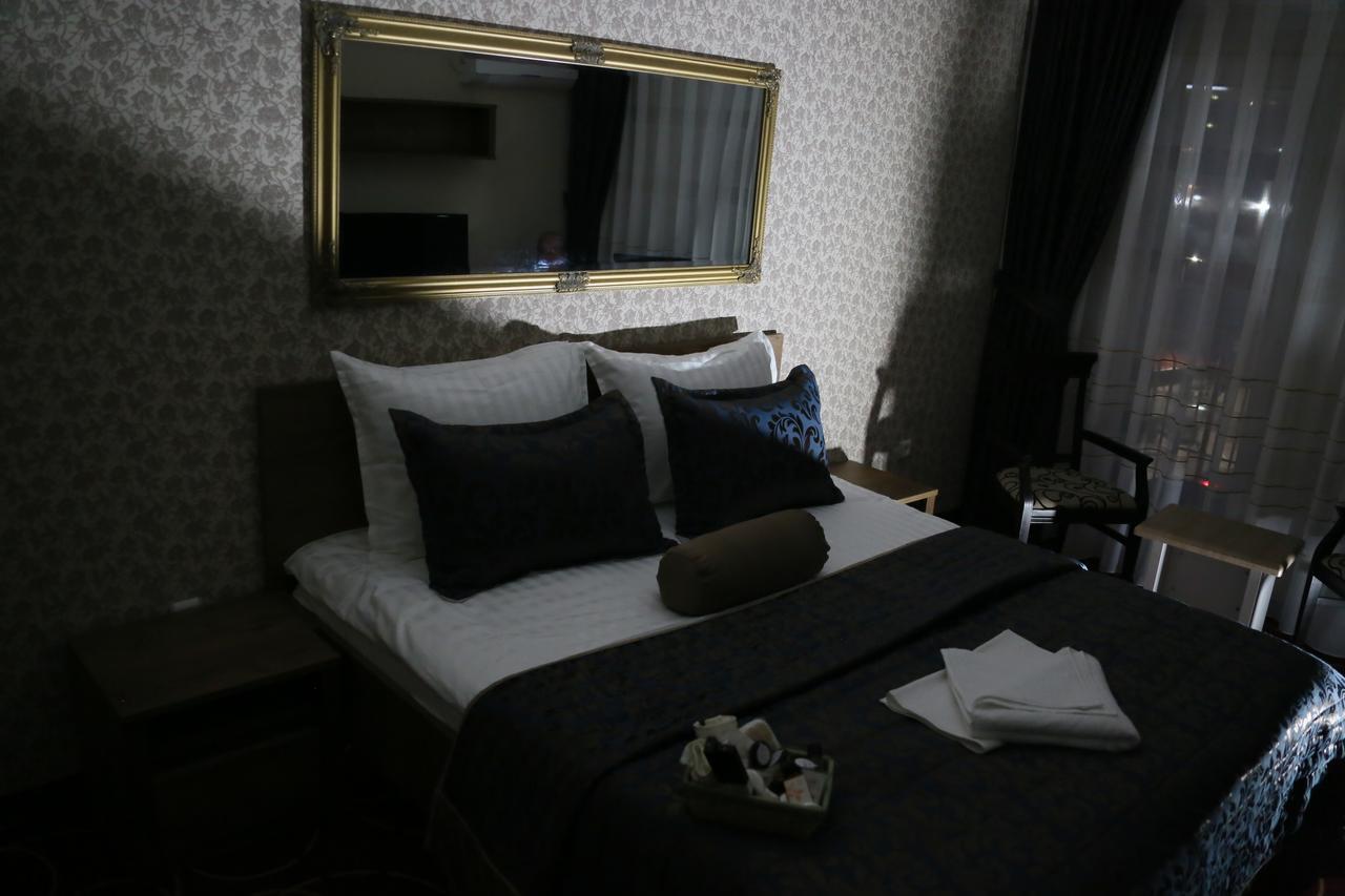 Hotel Pejton Prisztina Zewnętrze zdjęcie