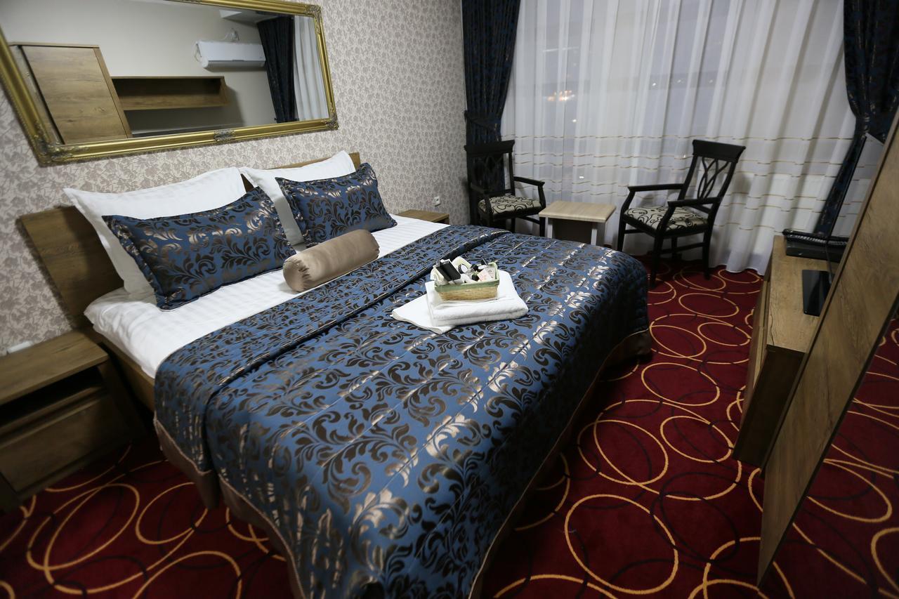 Hotel Pejton Prisztina Zewnętrze zdjęcie